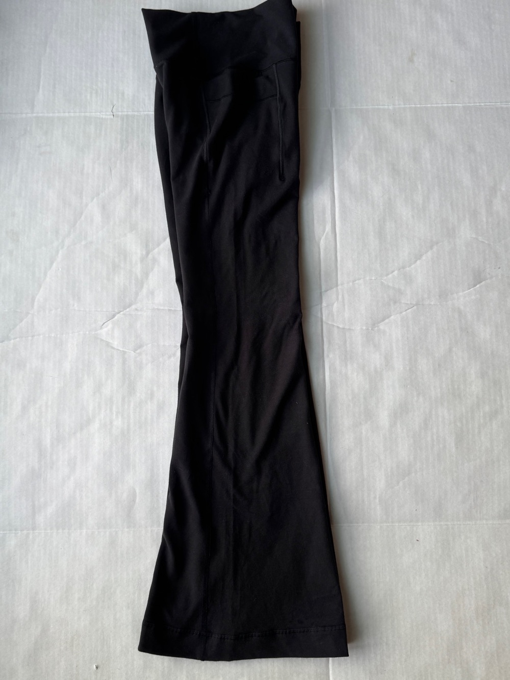 Athleta Girl Natural Play Stash Flare Pant in black Size XL 14Y - Picture 5 of 16